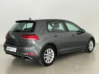 Usata VW Golf VII Business 116 CV (85 kW) 2018 Grigio Berlina