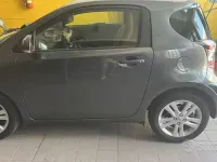 Usata Toyota iQ Executive 99 CV (72 kW) 2009 Grigio Utilitaria