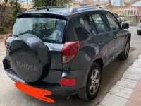 Usata Toyota RAV4 152 CV (111 kW) 2007 Grigio SUV