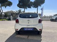 Usata Dacia Sandero Acces 73 CV (53 kW) 2019 Bianco Utilitaria
