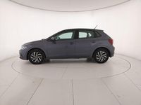 Usata VW Polo Life 95 CV (69 kW) 2023 Smoky grey metallizzato Utilitaria