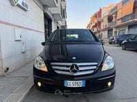 Usata Mercedes B Electric Drive 110 CV (80 kW) 2007 Nero Monovolume