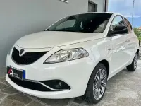 Usata Lancia Ypsilon S 95 CV (69 kW) 2017 Bianco Utilitaria