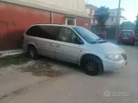 Usata Chrysler Grand Voyager 150 CV (110 kW) 2007 Grigio Monovolume