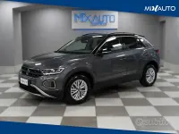 Usata VW T-Roc Life 150 CV (110 kW) 2022 Grigio SUV
