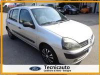 Usata Renault Clio 74 CV (54 kW) 2005 Argento metallizzato Utilitaria