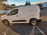 Usata Opel Combo 101 CV (74 kW) 2021 Bianco Monovolume