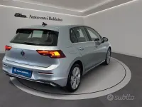 Usata VW Golf VIII Style 150 CV (110 kW) 2025 Grigio Berlina