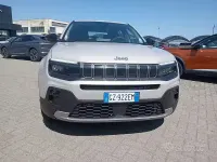 Usata Jeep Avenger Altitude 101 CV (74 kW) 2024 Beige SUV