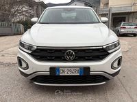 Usata VW T-Roc Life 110 CV (80 kW) 2023 SUV