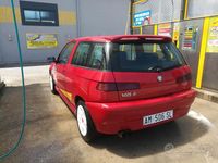 Usata Alfa Romeo 145 Quadrifoglio 150 CV (110 kW) 1996 Rosso Utilitaria