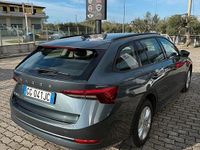 Usata Skoda Octavia Executive 116 CV (85 kW) 2021 Grigio Station wagon