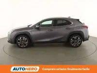 Usata Lexus UX 250h E-FOUR Executive Line 152 CV (111 kW) 2019 Grigio SUV