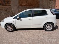 Usata Fiat Grande Punto 75 CV (55 kW) 2012 Bianco Utilitaria