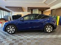Usata Tesla Model Y Standard Range 152 kW (208 CV) 2023 Blu/azzurro SUV
