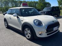 Usata Mini ONE 75 CV (55 kW) 2019 Beige Utilitaria