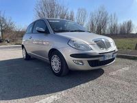 Usata Lancia Ypsilon 60 CV (44 kW) 2004 Grigio Utilitaria