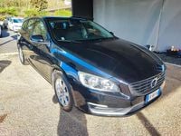 Usata Volvo V60 Momentum 114 CV (83 kW) 2014 Nero Station wagon