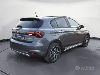 Usata Fiat Tipo Cross 131 CV (96 kW) 2023 Grigio Berlina
