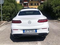 Usata Mercedes E220 AMG line 194 CV (142 kW) 2017 Bianco Coupé