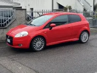 Usata Fiat Grande Punto 90 CV (66 kW) 2007 Rosso Utilitaria
