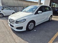 Usata Mercedes B180 Premium 109 CV (80 kW) 2015 Beige Monovolume