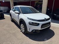 Usata Citroën C4 Cactus Feel 102 CV (75 kW) 2019 Bianco Utilitaria