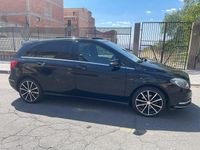 Usata Mercedes B200 156 CV (114 kW) 2012 Nero Monovolume