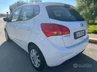 Usata Kia Venga 90 CV (66 kW) 2013 Bianco Utilitaria