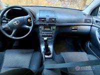 Usata Toyota Avensis 149 CV (109 kW) 2008 Grigio Station wagon