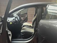 Usata Lancia Ypsilon 69 CV (50 kW) 2017 Grigio Utilitaria