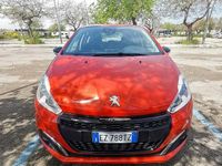 Begagnad Peugeot 208 Active 75 HK (55 kW) 2015 Röd Halvkombi