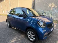 Usata Smart ForFour Superpassion 71 CV (52 kW) 2020 Blu/azzurro Utilitaria