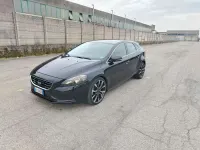 Usata Volvo V40 Ocean Race 115 CV (84 kW) 2015 Nero Berlina