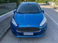 Usata Ford Fiesta Titanium 75 CV (55 kW) 2015 Blu Utilitaria