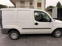Usata Fiat Doblò 65 CV (47 kW) 2004 Bianco Monovolume