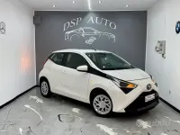 Usata Toyota Aygo Connect Style 72 CV (52 kW) 2019 Bianco Utilitaria