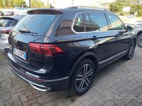 Usata VW Tiguan R-line 150 CV (110 kW) 2021 Nero SUV
