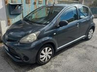 Usata Toyota Aygo 68 CV (50 kW) 2012 Grigio Utilitaria