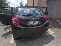 Usata Peugeot 208 Active 82 CV (60 kW) 2014 Marrone Utilitaria