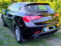 Usata Alfa Romeo Giulietta Distinctive 105 CV (77 kW) 2013 Nero Utilitaria