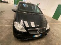 Usata Mercedes A180 109 CV (80 kW) 2007 Nero Monovolume