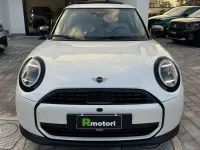 Usata Mini Cooper Favoured 114 kW (156 CV) 2025 Bianco Utilitaria