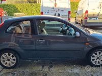 Usata Ford Fiesta 68 CV (50 kW) 2006 Utilitaria