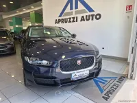 Usata Jaguar XE Prestige 180 CV (132 kW) 2017 Blu Berlina
