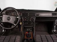 Usata Mercedes 190 122 CV (89 kW) 1990 Bianco Berlina