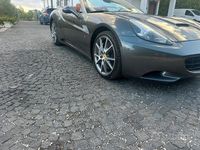 Usata Ferrari California 490 CV (360 kW) 2009 Grigio Cabrio