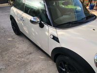 Usata Mini Cooper D 112 CV (82 kW) 2010 Bianco Utilitaria