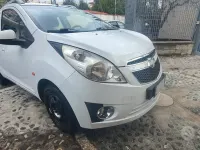 Begagnad Chevrolet Spark 68 HK (50 kW) 2010 Vit Halvkombi