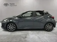 Usata Toyota Yaris Hybrid Sport 131 CV (96 kW) 2025 Grigio Berlina